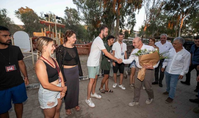 Başkan Soyer, 20. Gençlik Yaz Kampı'nı ziyaret etti
