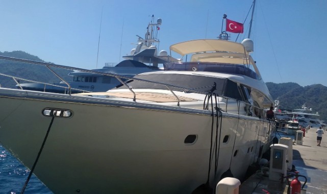 Göcek’te tekne yangını ucuz atlatıldı