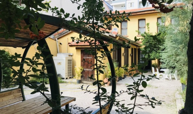 Hem Kur'an öğreniyorlar, hem de sanatın her alanını