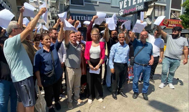 İYİ Parti İzmir'de istifa depremi yaşandı