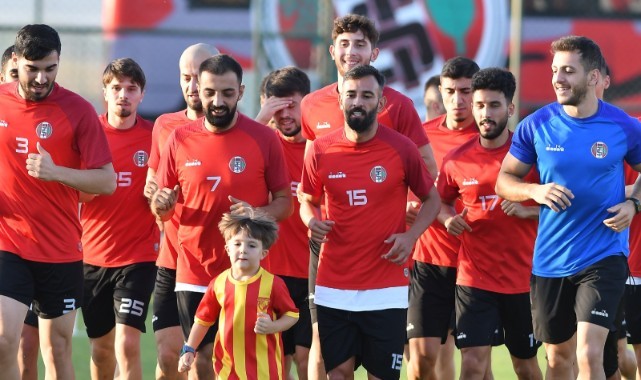 Turgutluspor'da neşeli antrenman