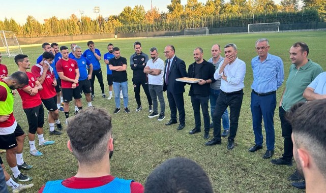 Başkan Akın'dan Turgutluspor'a 'tatlı' ziyaret
