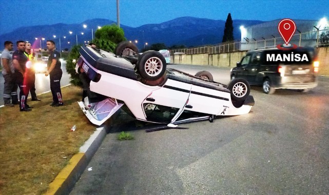 Devrilen otomobilin sürücüsü yaralandı