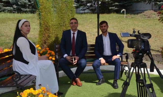 Manisalı şair, Rusya 1 TV'de Türk şiirini anlattı