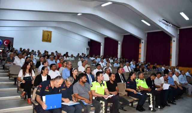 Salihli'de, yeni eğitim öğretim yılı trafik tedbirleri masaya yatırıldı