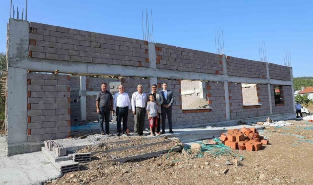 Şehzadeler'de çok amaçlı salon inşaatı yükseliyor