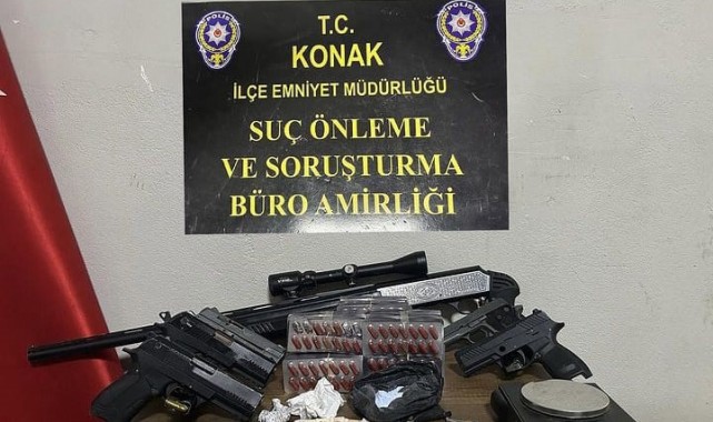 Suç makinesi İzmir'de yakalandı, evinde cephanelik çıktı