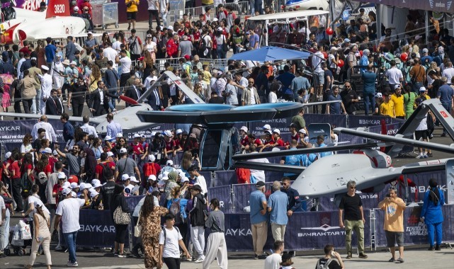 TEKNOFEST İzmir'in ilk günü etkinliklerle tamamlandı