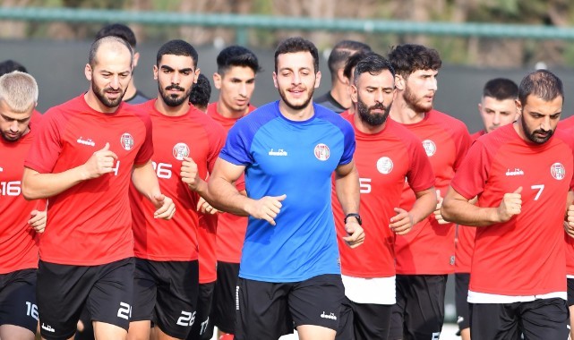 Turgutluspor perdeyi açıyor