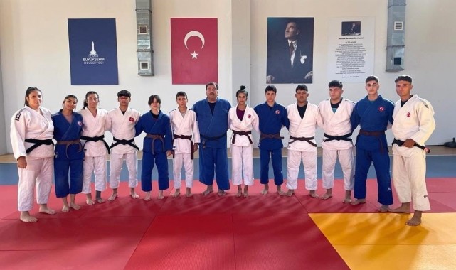 Yunusemreli judocuların İzmir kampı başladı