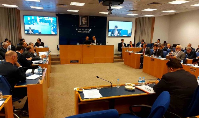 'Emekliye tek seferlik 5 bin liralık ödeme' düzenlemesi Plan Bütçe Komisyonu'nda kabul edildi
