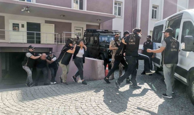 HDP İzmir İl Eşbaşkanı tutuklandı