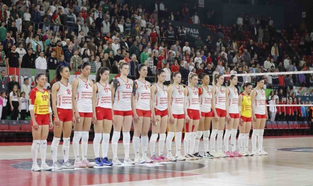 İzmir derbisinde Göztepe'nin konuğu Karşıyaka