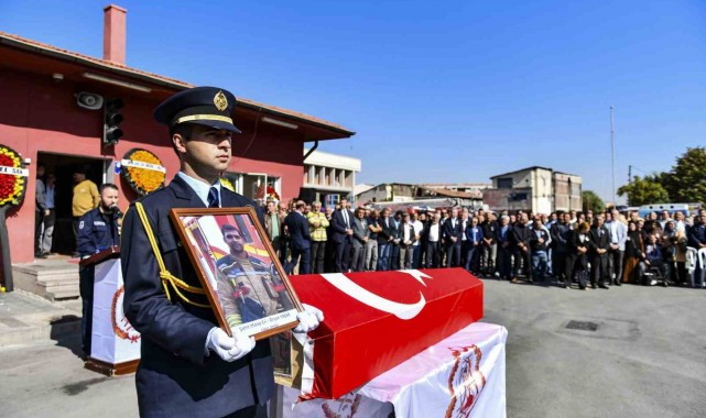 Şehit itfaiye eri Orçun Yaşar son yolculuğuna uğurlandı