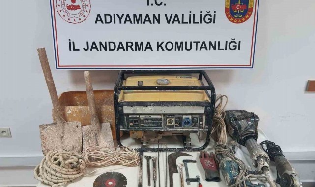 SİT alanında kaçak kazıya jandarma operasyonu