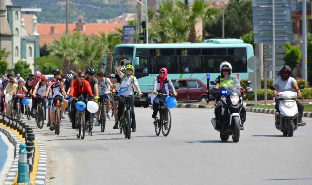 Yüzüncü yılda Yunusemre'de yüz kilometrelik bisiklet turu