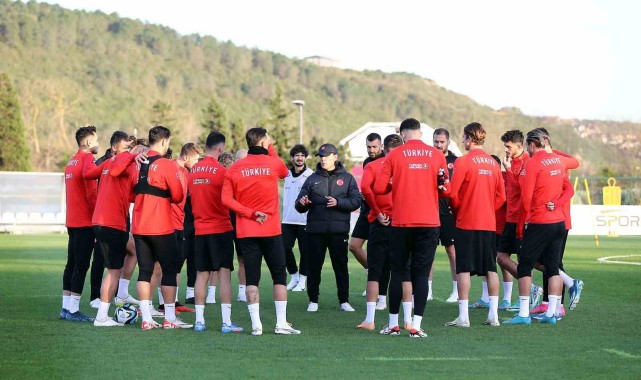 A Milli Futbol Takımı, Almanya ve Galler maçı hazırlıklarını sürdürdü