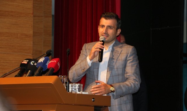 Bayraktar: "10 yılda dünyanın kendi sınıfında en iyi uçaklarını yaptık"