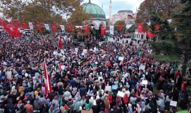 Binlerce kişi Filistin için Edirnekapı'dan Sultanahmet'e kadar yürüdü