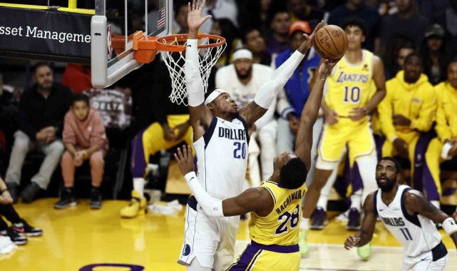 Dallas, Doncic'in 30 sayı kaydettiği maçta Lakers'ı yendi