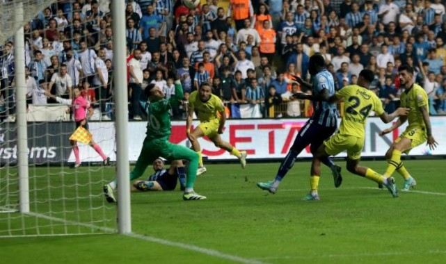 Fenerbahçe, dış sahada gol yememe serisini sürdürdü