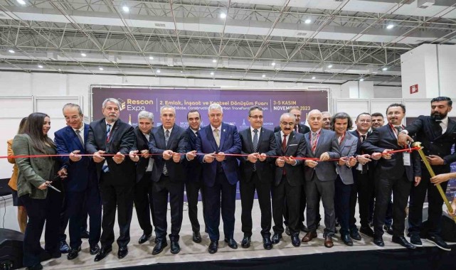 İzmir'de emlak, inşaat ve kentsel dönüşüm fuarı başladı