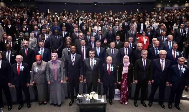 Milli Eğitim Bakanı Tekin: "Kendimize ait yepyeni bir eğitim sistemi, eğitim felsefesi inşa etmek durumundayız