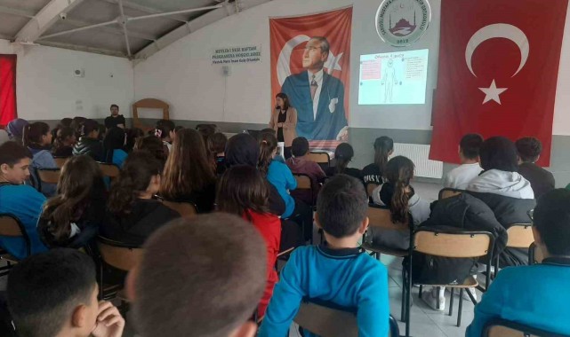 Manisalı öğrenciler öfke ve stresle baş etme yöntemlerini öğrendi