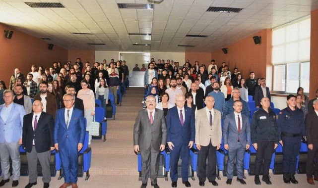 Salihli'de Atatürk'ün Ekonomi Politikaları anlatıldı
