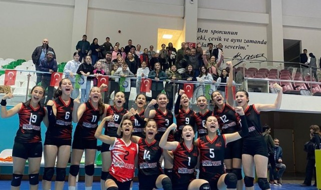 Salihli'nin minik sultanları tutulamıyor