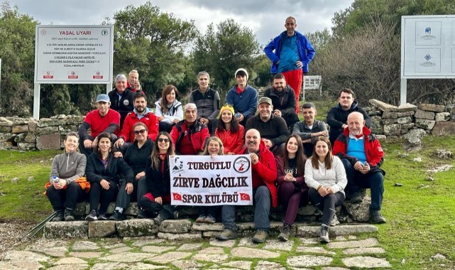 Zirve Dağcılık, Aigai Antik Kenti'nde tarihe yolculuk etti