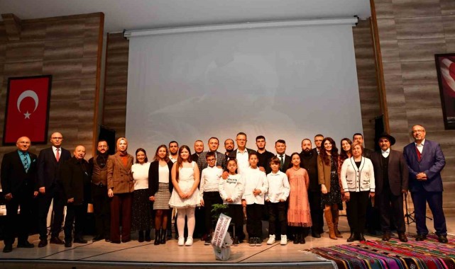 Aşık Veysel Manisa'da anıldı