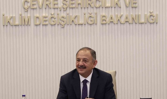 Bakan Özhaseki: "Deprem bölgesinde şehirlerimizi birlikte inşa ediyoruz"