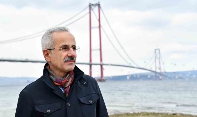 Bakan Uraloğlu: "Dünyada yılın en iyi projesi 1915 Çanakkale Köprüsü oldu"