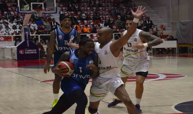 Basketbol Süper Ligi: Aliağa Petkimspor: 99 - Büyükçekmece Basketbol: 95