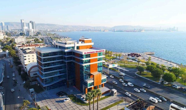 Bayraklı'dan bin öğrenciye beslenme desteği