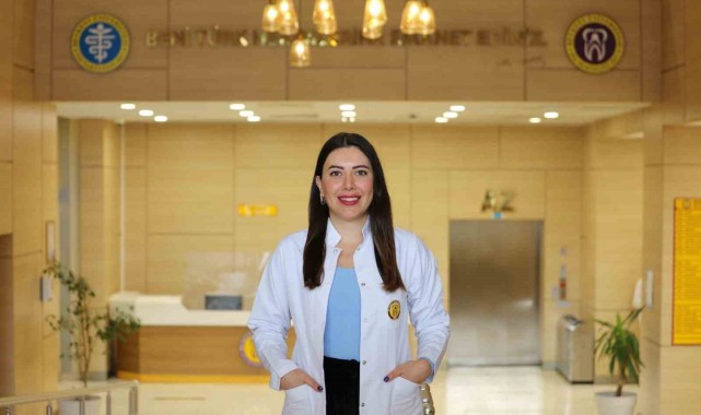 Dişlerde renklenmeye ve çukurlara sebep olan hastalık