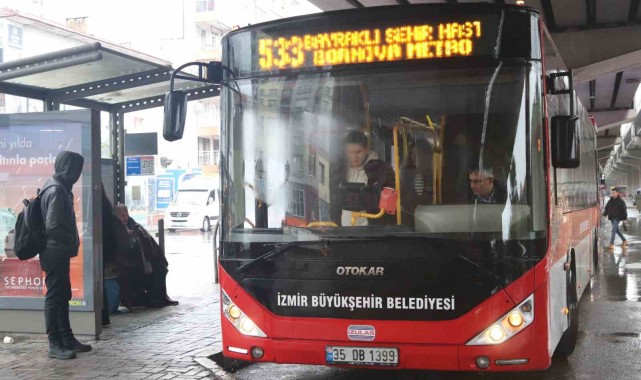 İzmir Şehir Hastanesine ulaşım sorunu sürüyor