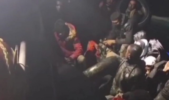 İzmir'de 280 düzensiz göçmen yakalandı, 7 organizatör tutuklandı