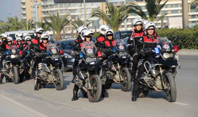 İzmir'de polis ekiplerinin suçla mücadelesi sürüyor