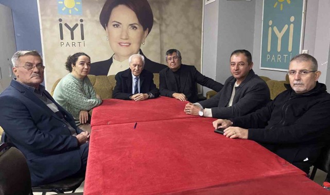 Manisa İYİ Parti'de istifa depremi
