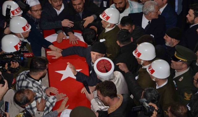 Manisa şehidini gözyaşlarıyla uğurladı