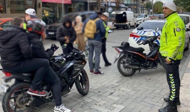 Manisa'da trafik denetimi:143 araç ve sürücüsüne 194 bin 641 TL ceza!