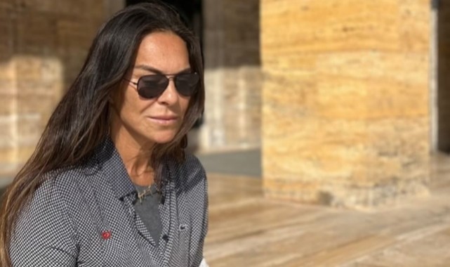 Oyuncu Filiz Taçbaş, İzmir Foça Belediye Başkanlığı aday adayı oldu