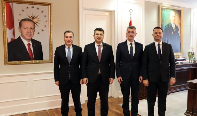 Sağlık yatırımları ve doktor sorunu için bakanlığı ziyaret ettiler