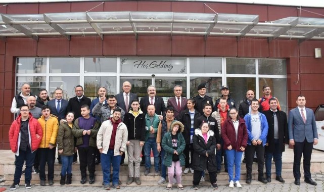 Salihli'de özel sporcular kahvaltıda ağırlandı