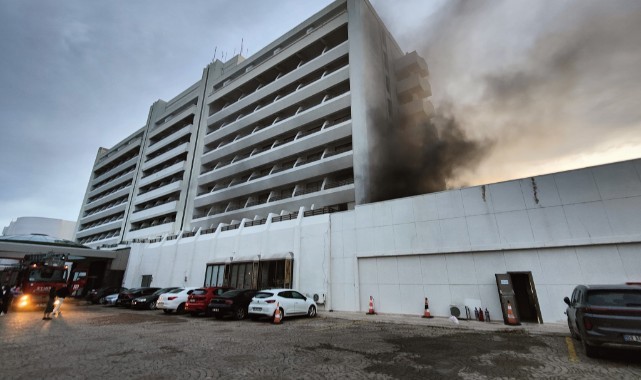 Kuşadası'nda otel yangını
