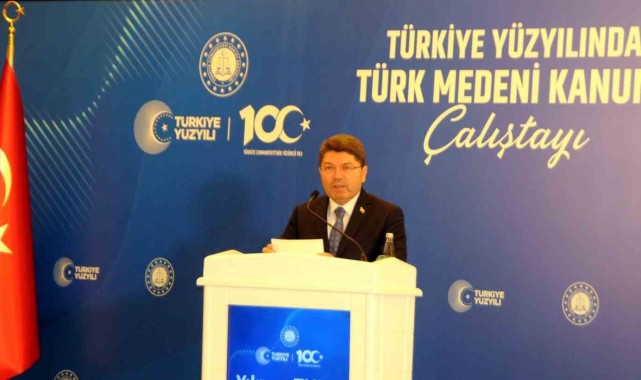 Adalet Bakanı Yılmaz Tunç'tan kamuda torpil iddialarına yanıt: "İddiaları reddediyoruz. Tek kriterimiz liyakat"