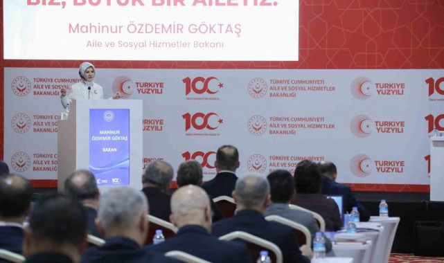 Bakan Göktaş: "Masa başında olan il müdürleri değil sahada olan il müdürleri istiyorum"
