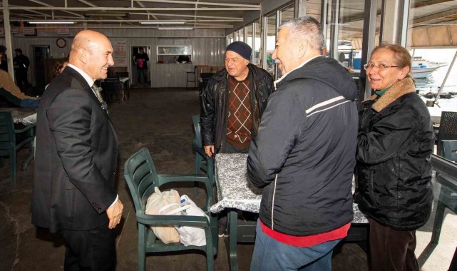 Balıkçılardan Başkan Soyer'e Körfez temizliği teşekkürü